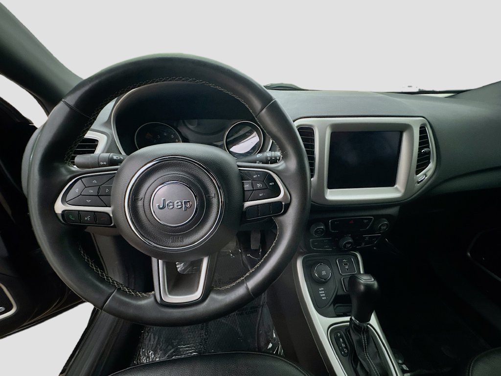 Used 2021 Jeep Compass Latitude w/ Sun and Sound Group AWD/4WD image 13