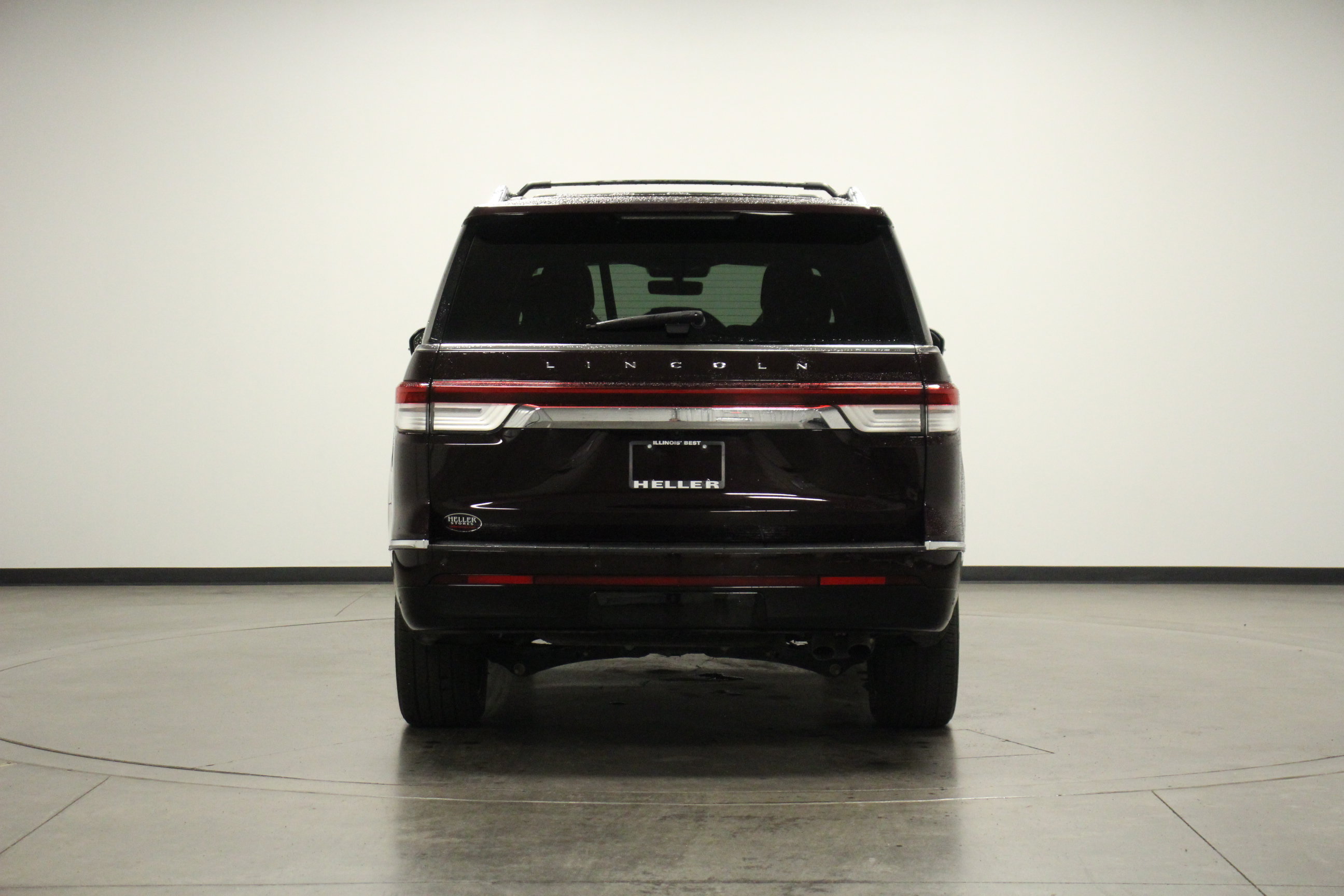 Used 2024 Lincoln Navigator Reserve AWD/4WD image 7
