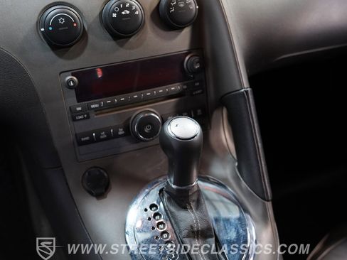 Used 2008 Pontiac Solstice GXP w/ Premium Package RWD image 33