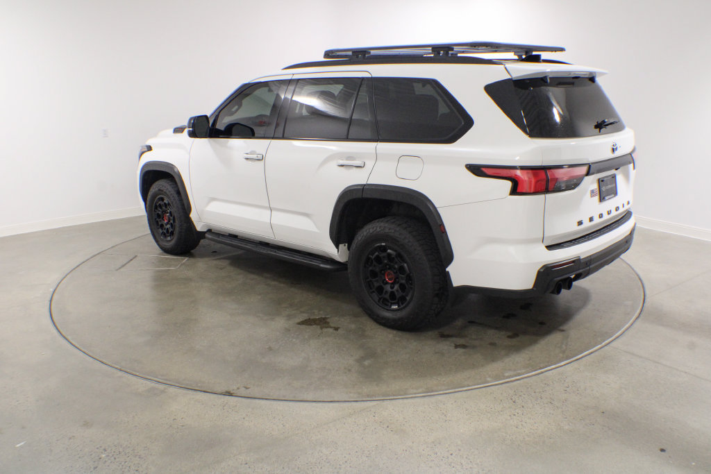 Used 2023 Toyota Sequoia TRD Pro AWD/4WD image 4