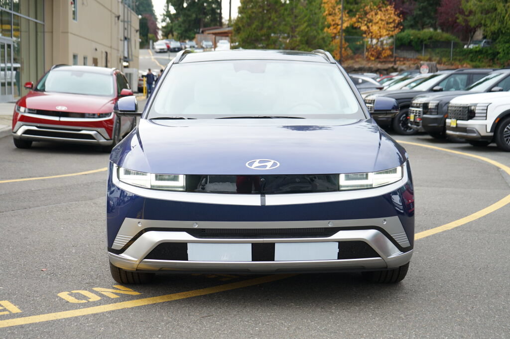 New 2027 Hyundai Ioniq 5 Limited AWD/4WD image 2