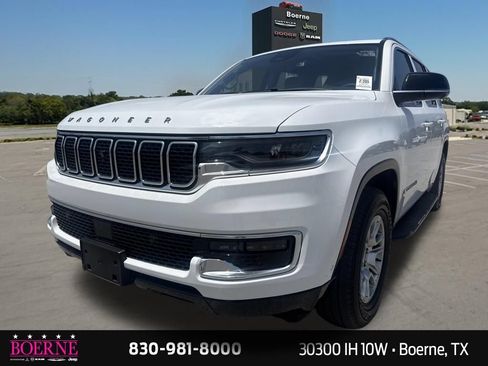 Used 2024 Jeep Wagoneer 2WD w/ Convenience Group I image 3