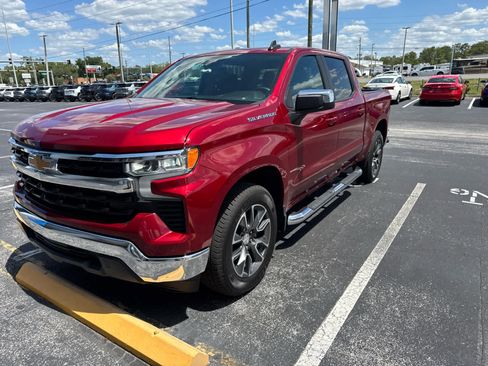 Used 2024 Chevrolet Silverado 1500 LT w/ Protection Package RWD image 2