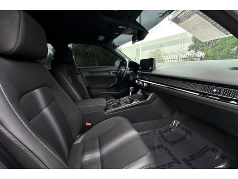 Used 2024 Honda Civic Sport image 18