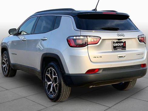 Used 2025 Jeep Compass Limited AWD/4WD image 12