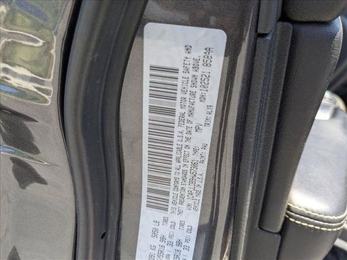 Used 2017 Jeep Cherokee Limited FWD image 20