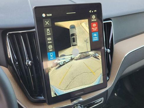 New 2026 Volvo XC60 B5 Plus w/ Protection Package Premier image 9