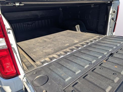 Used 2025 Chevrolet Silverado 1500 High Country image 51