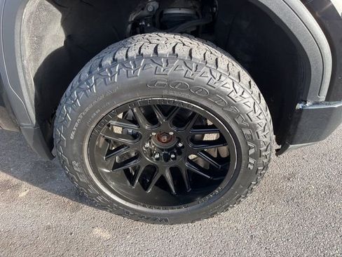 Used 2020 GMC Sierra 1500 SLT w/ SLT Premium Plus Package image 18