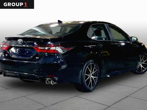 Used 2024 Toyota Camry SE FWD image 13