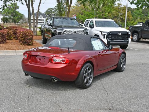 Used 2009 MAZDA MX-5 Miata Sport RWD image 4