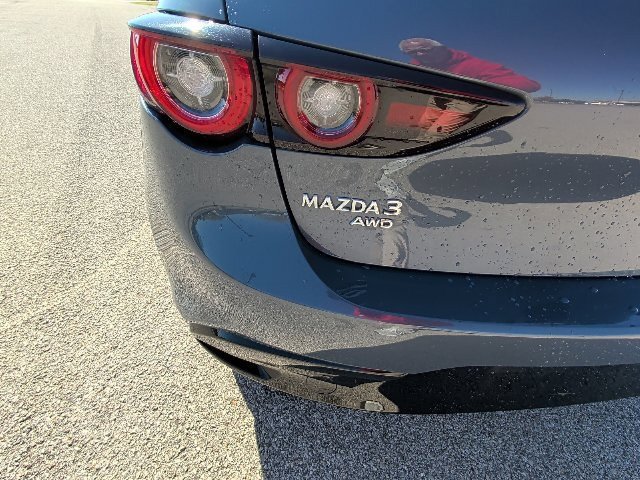 Used 2026 MAZDA MAZDA3 Carbon AWD/4WD image 8