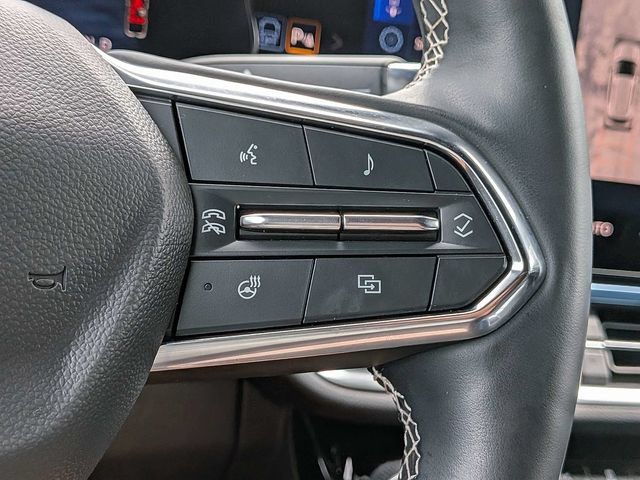 Used 2024 Chevrolet Equinox EV LT FWD image 31