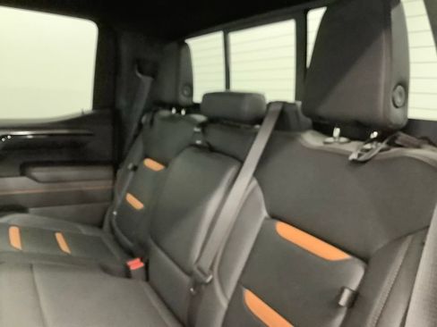 Used 2023 GMC Sierra 1500 AT4 w/ Technology Package AWD/4WD image 7