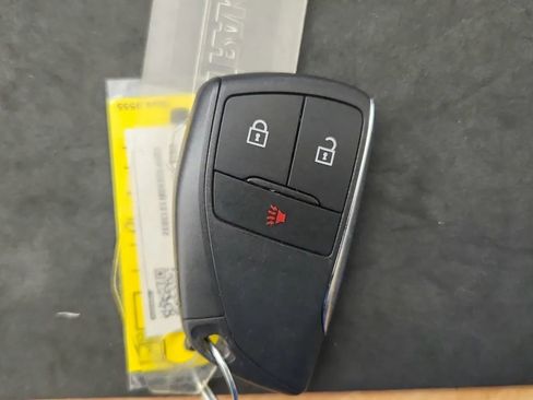 Used 2024 Chevrolet Colorado LT w/ LT Convenience Package image 21