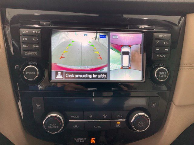 Used 2017 Nissan Rogue SL w/ SL Premium Package FWD image 16