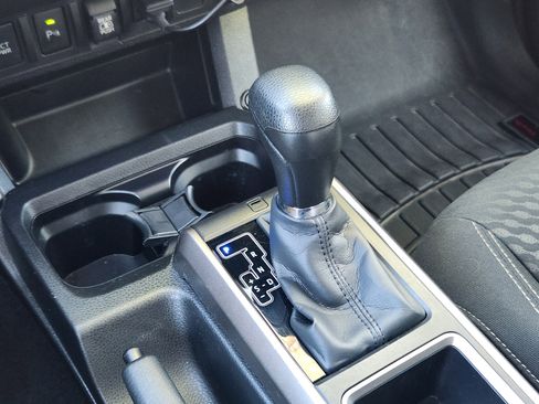 Certified 2023 Toyota Tacoma 4x4 Double Cab w/ Trail Edition image 10