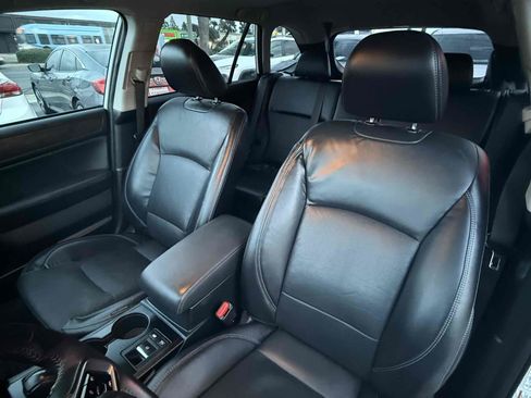 Used 2018 Subaru Outback 2.5i Limited image 11