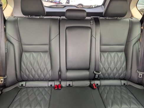 Used 2023 Nissan Rogue Platinum w/ Platinum Premium Package AWD/4WD image 13