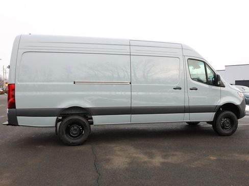 Used 2026 Mercedes-Benz Sprinter 2500 image 6
