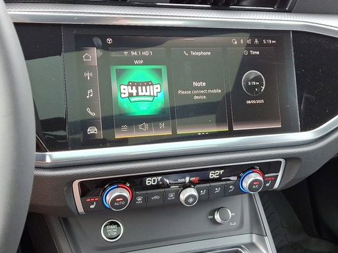 New 2025 Audi Q3 2.0T Premium image 8