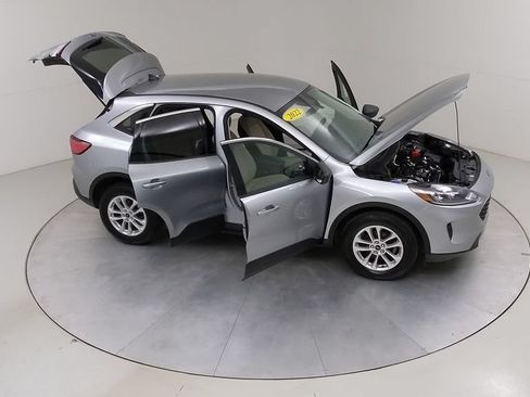 Certified 2022 Ford Escape SE AWD/4WD image 45