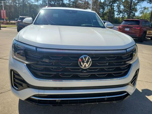 Used 2024 Volkswagen Atlas Cross Sport SEL Premium R-Line image 5