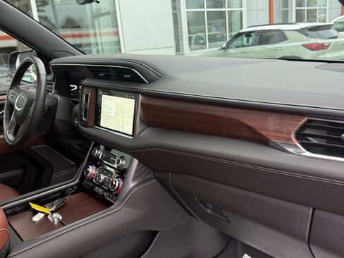 Used 2024 GMC Yukon XL Denali Ultimate image 22