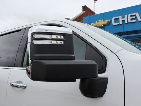 New 2025 Chevrolet Silverado 3500 LTZ w/ LTZ Premium Package image 2