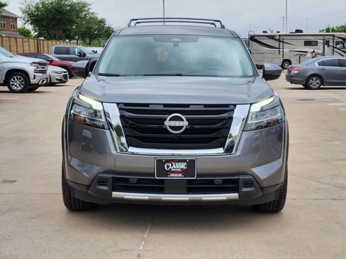 Used 2024 Nissan Pathfinder SL w/ Cargo Package FWD image 11