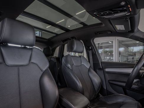 Used 2021 Audi SQ5 Prestige w/ Prestige Package AWD/4WD image 32