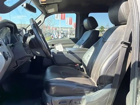 Used 2015 Ford F250 Lariat w/ Lariat Interior Package AWD/4WD image 17