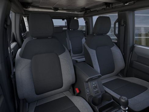 New 2025 Ford Bronco Base w/ Sasquatch Package image 10