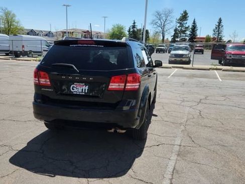 Used 2020 Dodge Journey SE w/ Blacktop Package FWD image 11