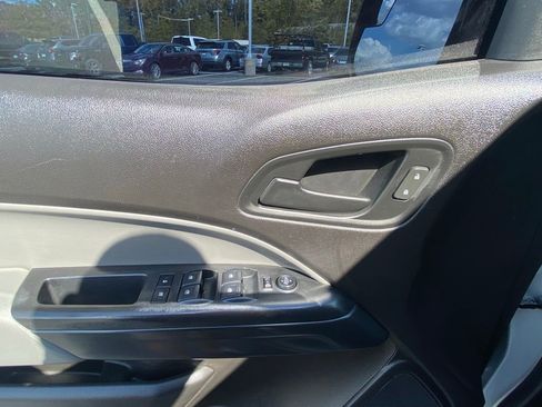 Used 2018 Chevrolet Colorado W/T w/ Custom Special Edition image 11