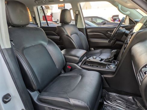 Used 2024 INFINITI QX80 Luxe image 28