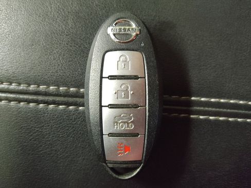 Used 2023 Nissan Sentra SV image 32