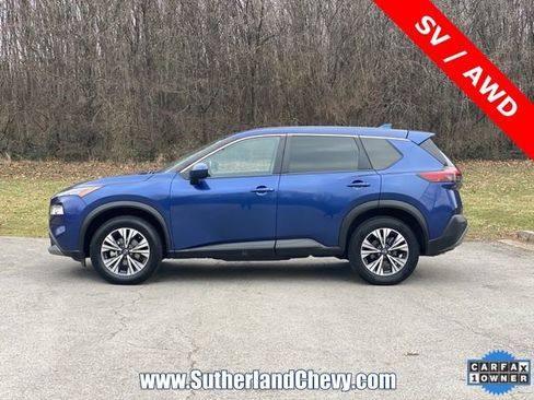 Used 2023 Nissan Rogue SV image 4