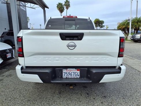Certified 2025 Nissan Frontier SV w/ SV Convenience Package image 20