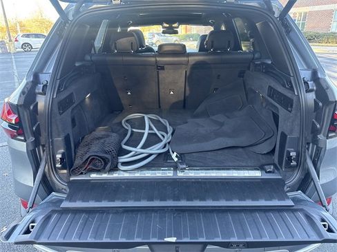 Used 2025 BMW X5 xDrive50e image 13