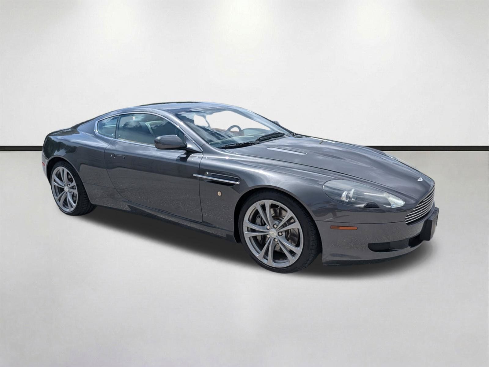 Used 2005 Aston Martin DB9 Coupe RWD image 1