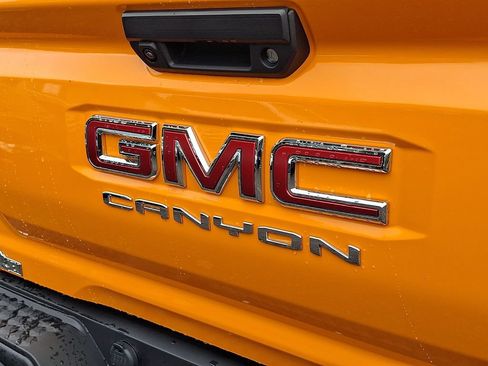 Used 2025 GMC Canyon AT4 w/ AT4X AEV Edition image 29