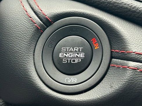 Used 2025 Dodge Durango GT AWD/4WD image 18
