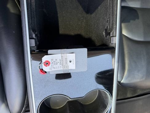 Used 2018 Tesla Model 3 Long Range RWD image 36