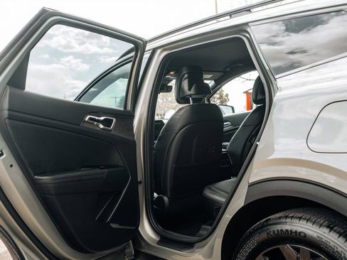 Used 2025 Kia Sportage X-Line image 32