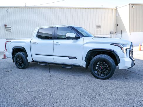 Used 2024 Toyota Tundra Platinum w/ TRD Off-Road Package AWD/4WD image 6