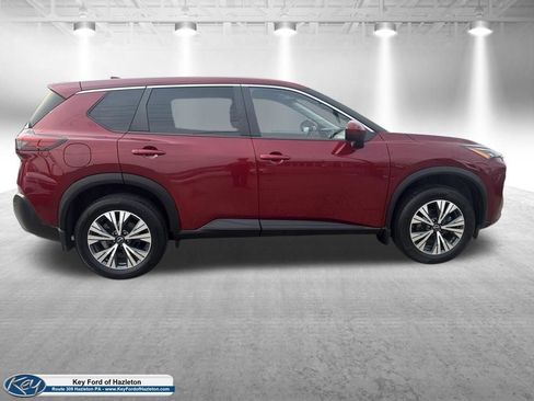 Used 2023 Nissan Rogue SV AWD/4WD image 9