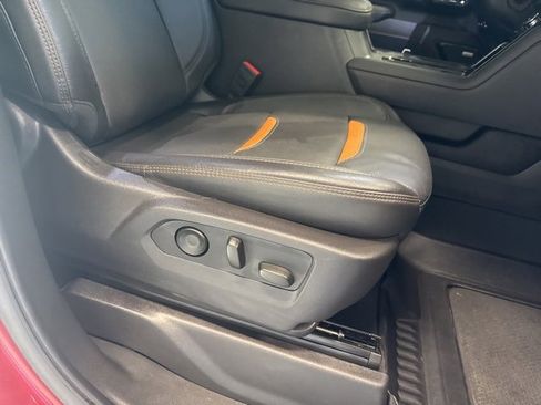 Used 2024 GMC Sierra 2500 AT4 w/ AT4 Premium Plus Package image 19