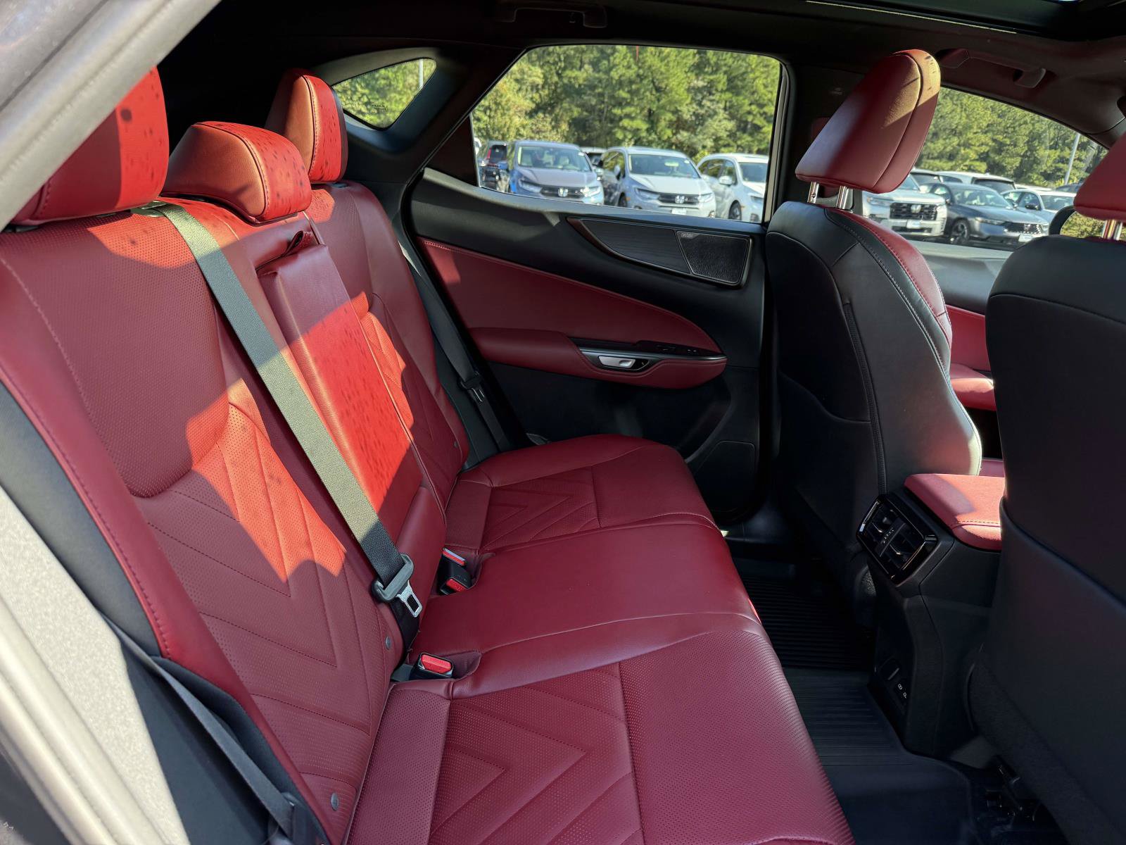 Used 2025 Lexus NX 350h AWD w/ Luxury Package image 15