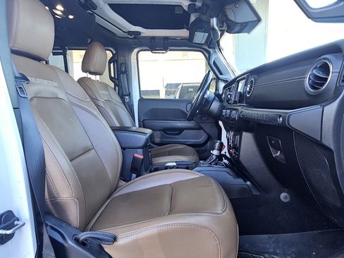 Used 2021 Jeep Wrangler Unlimited Rubicon 4xe w/ Cold Weather Group image 12